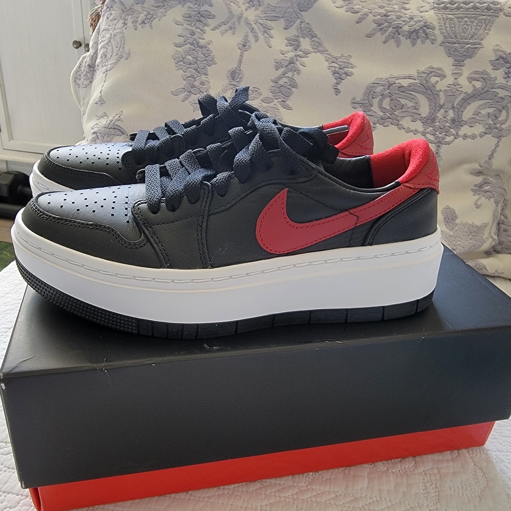 Nike Air Jordan 1 Elevate Low Black and Red Sneakers Size 6.5